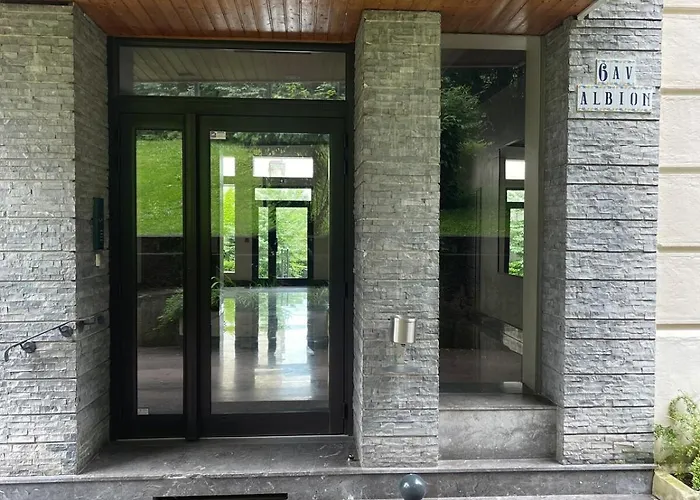 28m2 Avec Parking Et Piscine Centre Apartment Aix-les-Bains